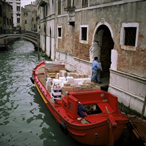 Delivering goods by boat
