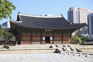 Images Dated 5th October 2009: Deoksugung Palace (Palace of Virtuous Longevity), Seoul, South Korea, Asia