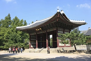 Images Dated 5th October 2009: Deoksugung Palace (Palace of Virtuous Longevity), Seoul, South Korea, Asia