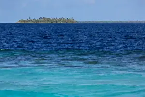 Tropical Island Prints: A deserted tropical island in the Indian Ocean in the Northern Huvadhu Atoll
