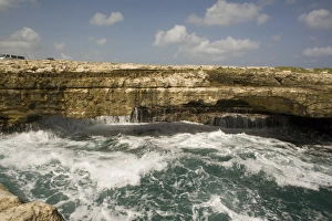 Images Dated 22nd January 2008: Devils bridge, north coast, Antigua, Leeward Islands, West Indies, Caribbean