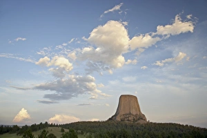 Images Dated 24th August 2008: Devils Tower, Devils Tower National Monument, Wyoming, United States of America