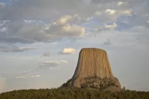 Images Dated 24th August 2008: Devils Tower, Devils Tower National Monument, Wyoming, United States of America