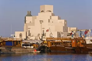 Images Dated 14th December 2007: Dhow in front of the Museum of Islamic Art