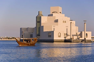 Images Dated 14th December 2007: Dhow in front of the Museum of Islamic Art