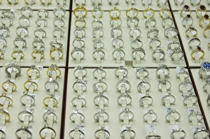 Opulence Prints: Diamond rings in the Gold Souk