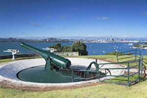 Auckland Prints: Disappearing gun and Auckland skyline
