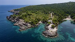Trekking Prints: Discovering the beauty of Alcudia peninsula with mountains and turquoise waters in Mallorca