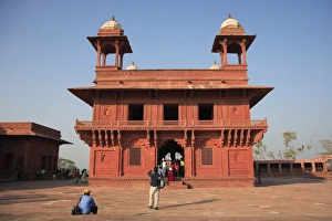 Images Dated 30th December 2006: Diwan-I-Khas (Hall of Private Audiences), Fatehpur Sikri, UNESCO World Heritage Site