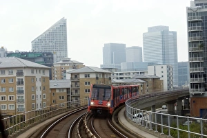 Images Dated 6th April 2009: Docklands Light Railways looking towards Canary Wharf, London, England