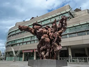 Public Space Prints: Dodecathlos, a sculpture by Vicente Larrea