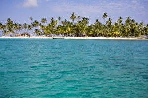 Images Dated 17th January 2008: Dog Island, Comarca de Kuna Yala, San Blas Islands, Panama, Central America