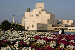 Images Dated 22nd November 2007: Doha Museum of Islamic Arts, Doha, Qatar, Middle East