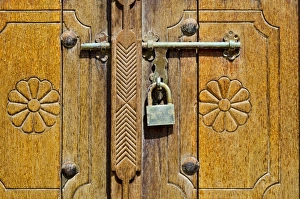 Padlock Prints: Detail of door and padlock, Bait Obaid al-Shamsi, a traditional house, Arts Area