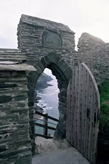 Images Dated 28th July 2008: Doorway, Tintagel Castle, Cornwall, England, United Kingdom, Europe