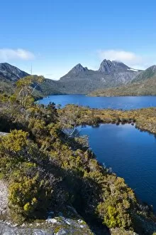 Images Dated 24th October 2008: Dove Lake and Cradle Mountain, Cradle Mountain-Lake St. Clair National Park