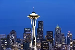 Images Dated 26th March 2009: Downtown buildings and the Space Needle, Seattle, Washington State, United States of America