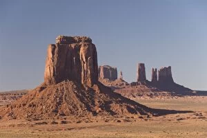 Images Dated 25th October 2009: Dramatic buttes in Monument Valley Navajo Tribal Park, Arizona, United States of America