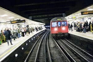 Traveling Collection: Drivers eye view of Circle line train entering tube station, London, England