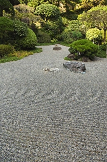Kanagawa Prints: A dry stone garden in Hokoku-ji Temple