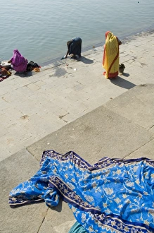 Laundry Prints: Drying washing at the ghats on the banks of the Narmada River