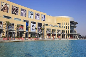 Images Dated 15th September 2009: Dubai Mall, Downtown Burj Dubai, the largest shopping mall in the World