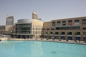 Images Dated 17th September 2009: The Dubai Mall, the largest shopping mall in the World, Downtown Burj Dubai