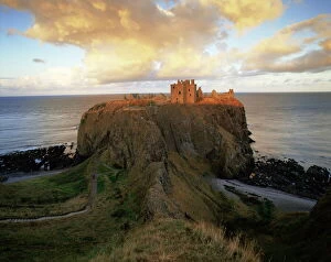 Images Dated 7th January 2000: Dunnottar Castle