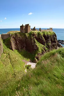 Day Time Prints: Dunnottar Castle near Stonehaven, Aberdeenshire, Scotland, United Kingdom, Europe