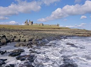 Images Dated 29th July 2008: Dunstanburgh Castle and the coast, Northumbria (Northumberland), England, UK, Europe