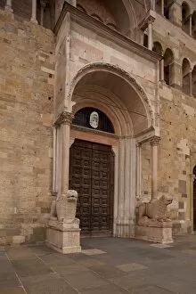 Images Dated 15th August 2011: Duomo (Cathedral), Parma, Emilia Romagna, Italy, Europe