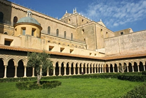 Duomo cloister