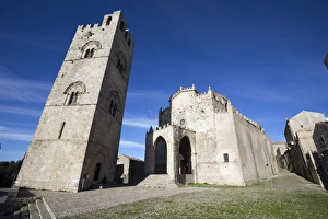 Images Dated 14th March 2008: The Duomo, Erice, Sicily, Italy, Europe