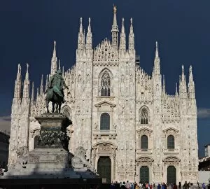Images Dated 26th July 2010: Duomo, Milan, Lombardy, Italy, Europe