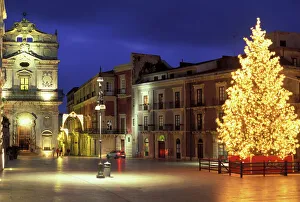 Squares Prints: Duomo Square at Christmas, Ortygia, Siracusa, Sicily, Italy, Europe