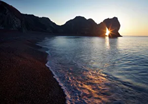 L Imestone Prints: Durdle Door, natural limestone arch, and beach, Jurassic Coast, UNESCO World Heritage Site