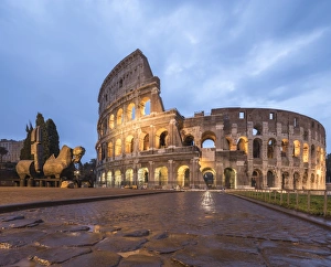 Ancient Rome Prints: Dusk lights on the Colosseum (Flavian Amphitheatre), UNESCO World Heritage Site, Rome