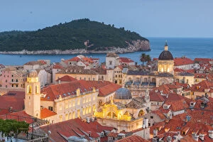 Dubrovnik Gallery: Dusk over the old town, UNESCO World Heritage Site, Dubrovnik, Croatia, Europe