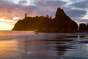 Pacific Northwest Prints: Dusk at Ruby Beach in the Olympic National Park, UNESCO World Heritage Site, on