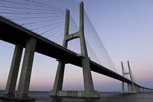 Images Dated 1st August 2010: Dusk at the Vasco da Gama Bridge over the River Tagus (Rio Tejo) in Lisbon