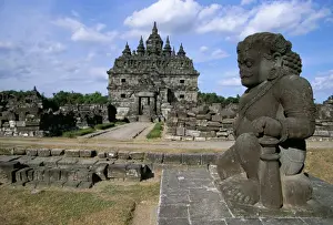 Dwarapala (temple guardian) standing in the Plaosan Lor compound