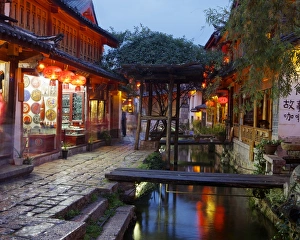 Footbridge Prints: Early evening street scene in the Old Town