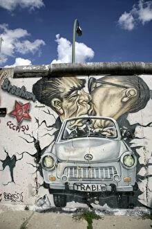 Images Dated 19th August 2006: East Side Gallery, Berlin Wall Museum, Berlin, Germany, Europe