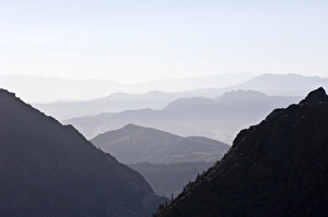 Images Dated 27th August 2008: Eastern Sierra Range at sunrise Yosemite National Park, UNESCO World Heritage Site