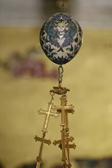 Images Dated 14th September 2007: Egg and crosses, Church of the Holy Sepulchre, Jerusalem, Israel, Middle East