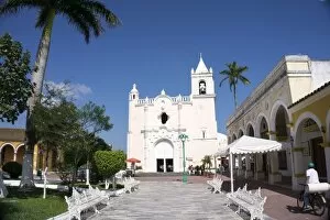 Mexican Culture Gallery: Eglesia San Miguelito, Tlacotalpan, UNESCO World Heritage Site, Mexico, North America