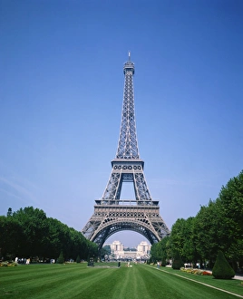 Pari Prints: The Eiffel Tower, Paris, France, Europe