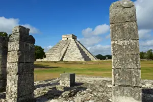 El Castillo pyramid (Temple of Kukulcan) in the ancient Mayan ruins of Chichen Itza
