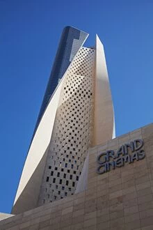 Shopping Centre Collection: El Hamra Building, a business and luxury shopping center, Kuwait City, Kuwait, Middle East