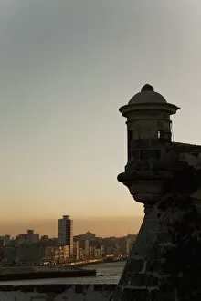 Images Dated 11th February 2009: El Morro fortress at sunset, Havana, Cuba, West Indies, Central America
